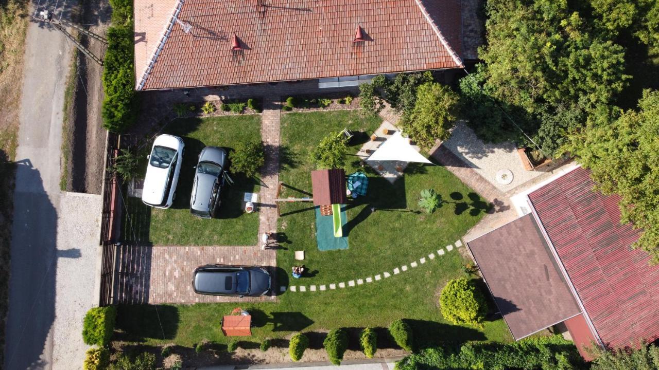 Harmonia Paraszthaz Es Apartman Poroszló Exterior foto