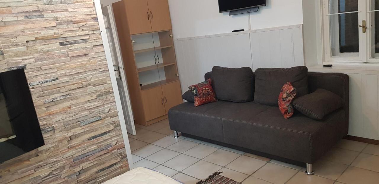 Harmonia Paraszthaz Es Apartman Poroszló Exterior foto